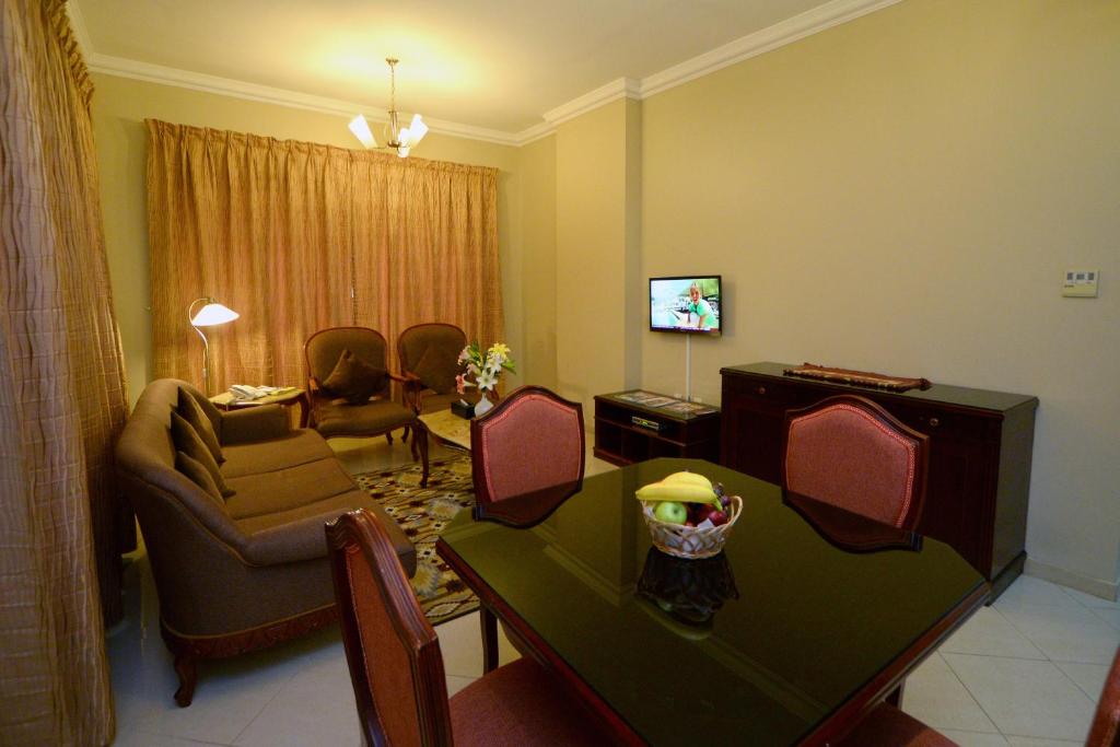 Reviews of tourists, Emirates Stars Hotel Apartments Sharjah