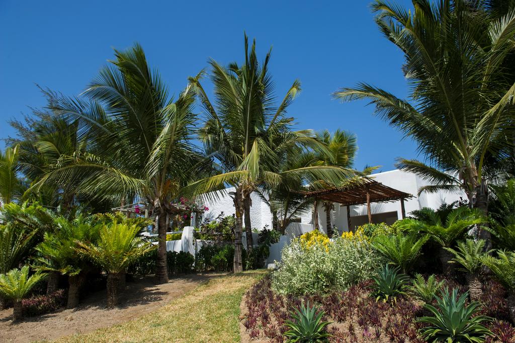 Відпочинок в готелі Constance Aiyana Пемба (острів)
