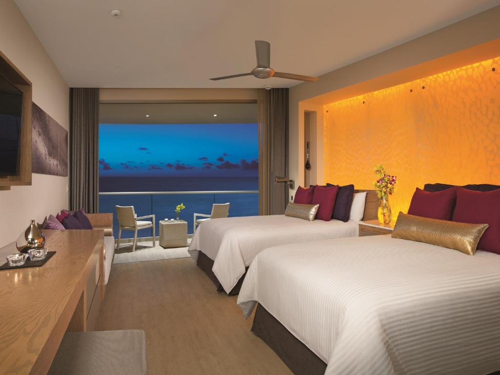 Breathless Riviera Cancun Resort & Spa, фотографії