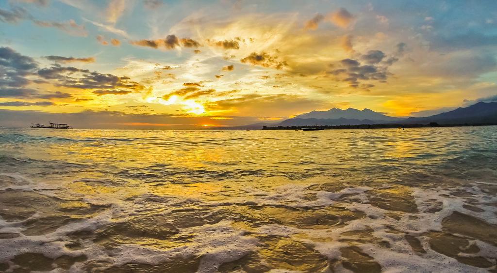 Lombok (island) Sunrise Gili Air
