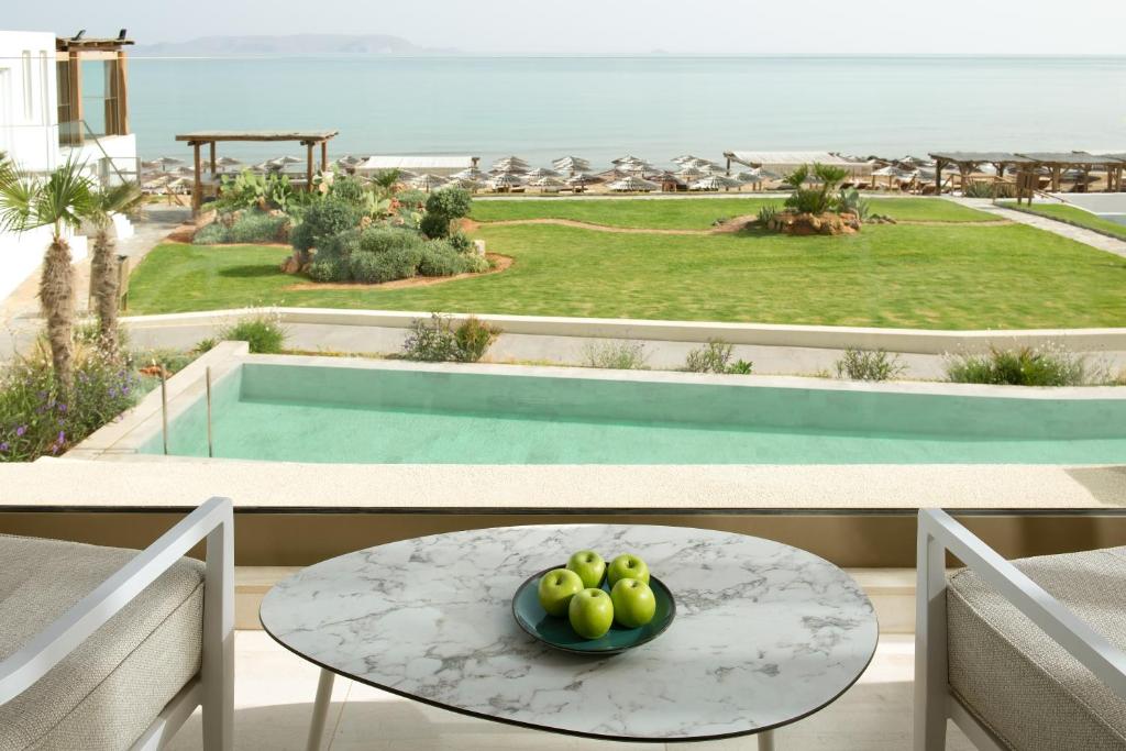 Відпочинок в готелі Mitsis Rinela Beach Resort & Spa Іракліон Греція