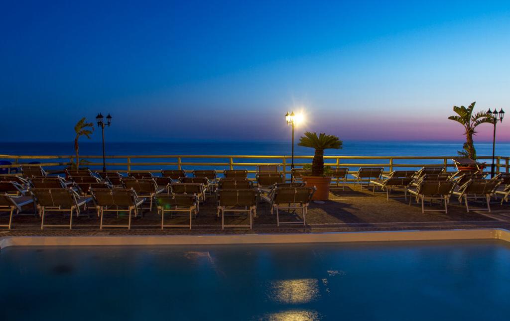 Туры в отель Baia Delle Sirene Park Hotel (Forio) Искья (остров) Италия