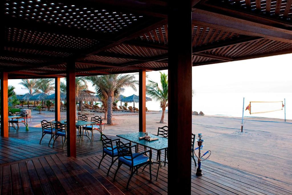 Le Meridien Al Aqah Beach Resort, Фуджейра, фотографії турів