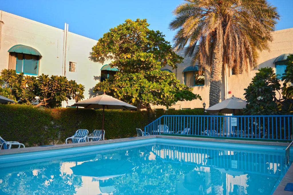 Szardża Al Corniche Hotel - Villa Alisa ceny