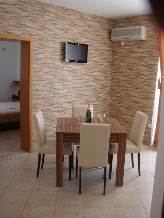 Гарячі тури в готель Apartments Azzuro Будва Чорногорія