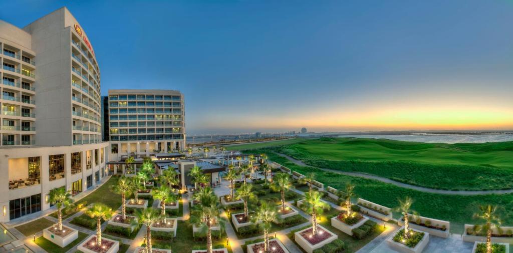 Горящие туры в отель Crowne Plaza Abu Dhabi Yas Island Абу-Даби ОАЭ