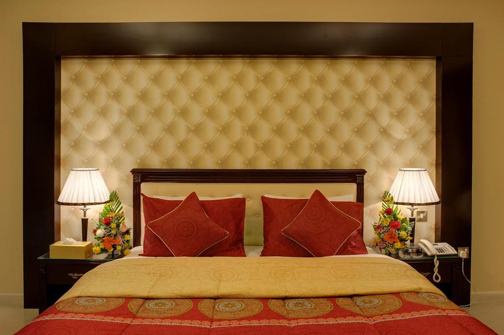 Hotel guest reviews Deira Suites Deluxe Hotel Suites