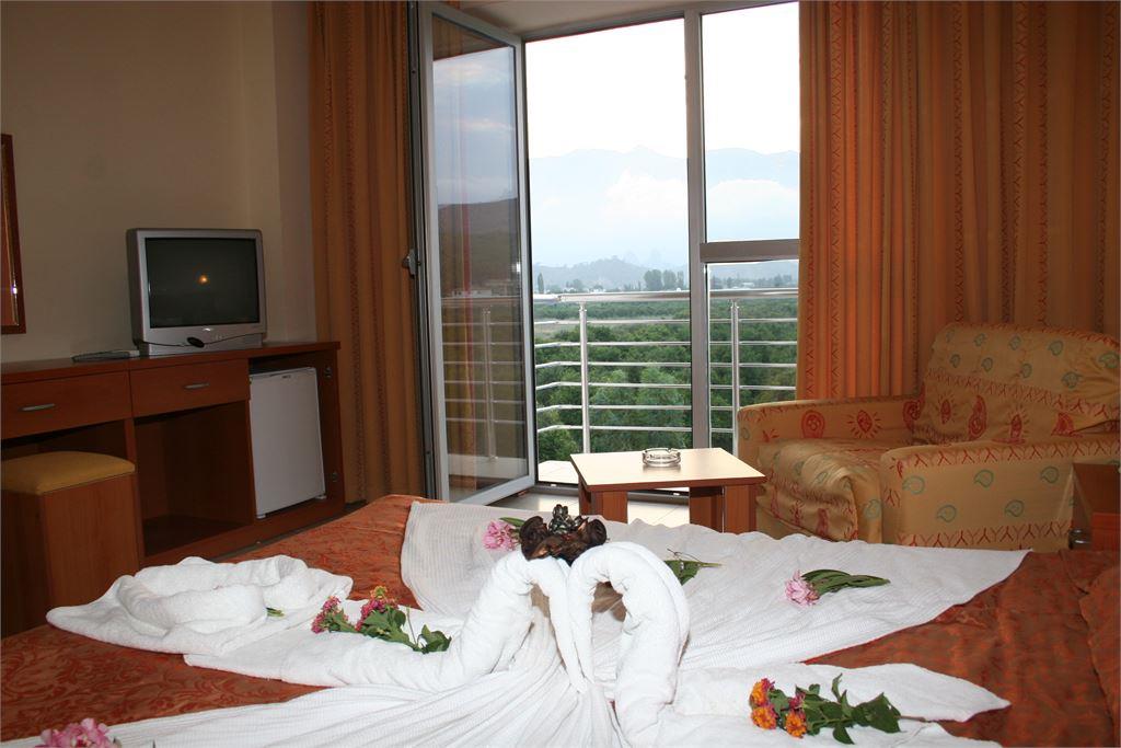 Park Marina Kiris Resort Hotel (ex. Aura Resort, Larissa Blue Resort), фото