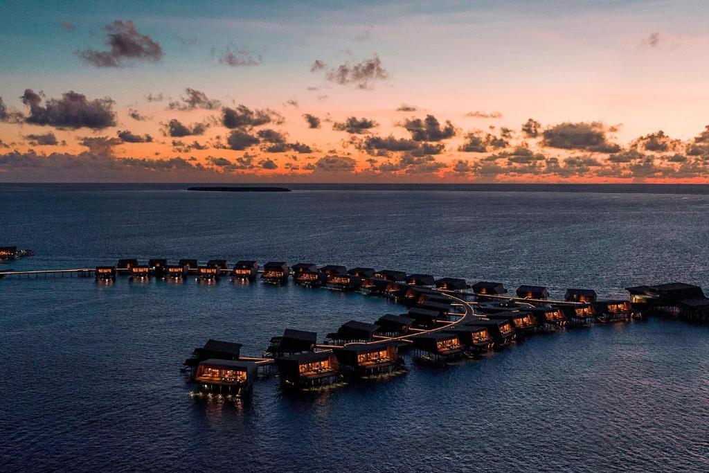 Отель, The St. Regis Maldives Vommuli Resort