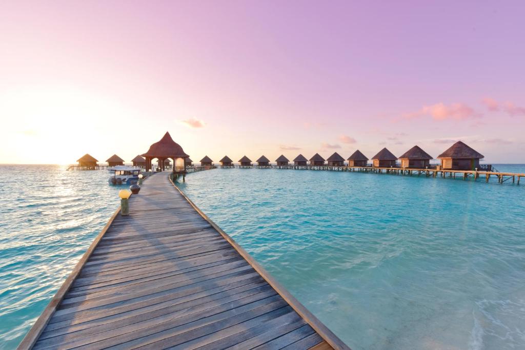 Malediwy Thulhagiri Island Resort