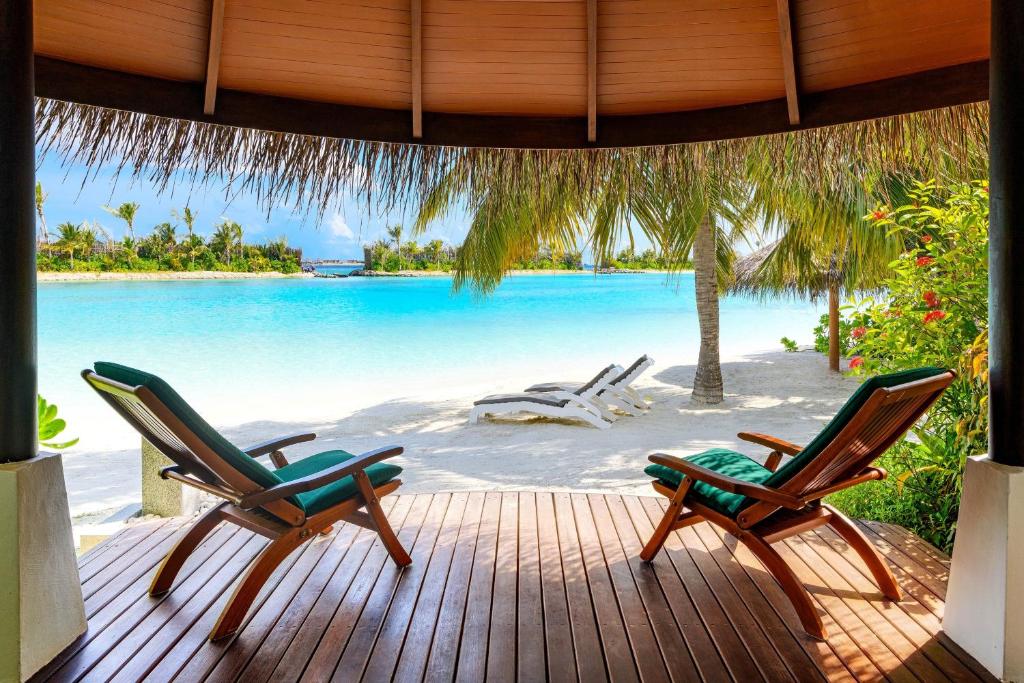Sheraton Maldives Full Moon Resorts & Spa, 5