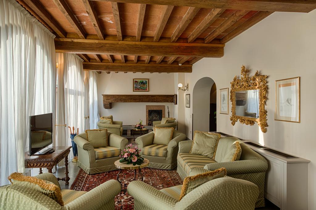 Отдых в отеле Villa Olmi Resort  Тоскана