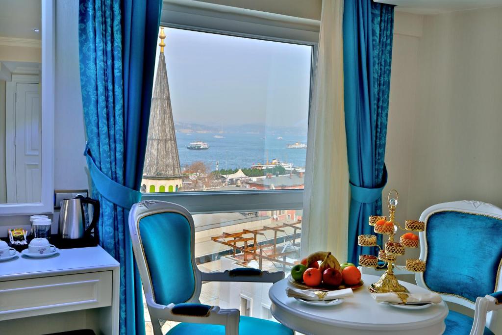 Цены в отеле Glamour Hotel Istanbul Sirkeci