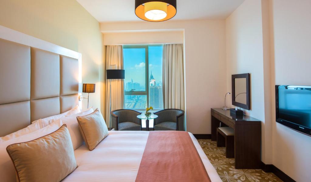 Дубай (город), La Suite Dubai Hotel & Apartments (ex. Fraser Suites), 4