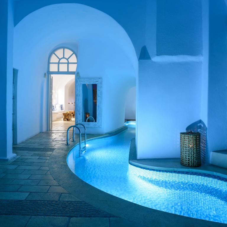 Отель, Греция, Санторини (остров), Nefeles Luxury Suites