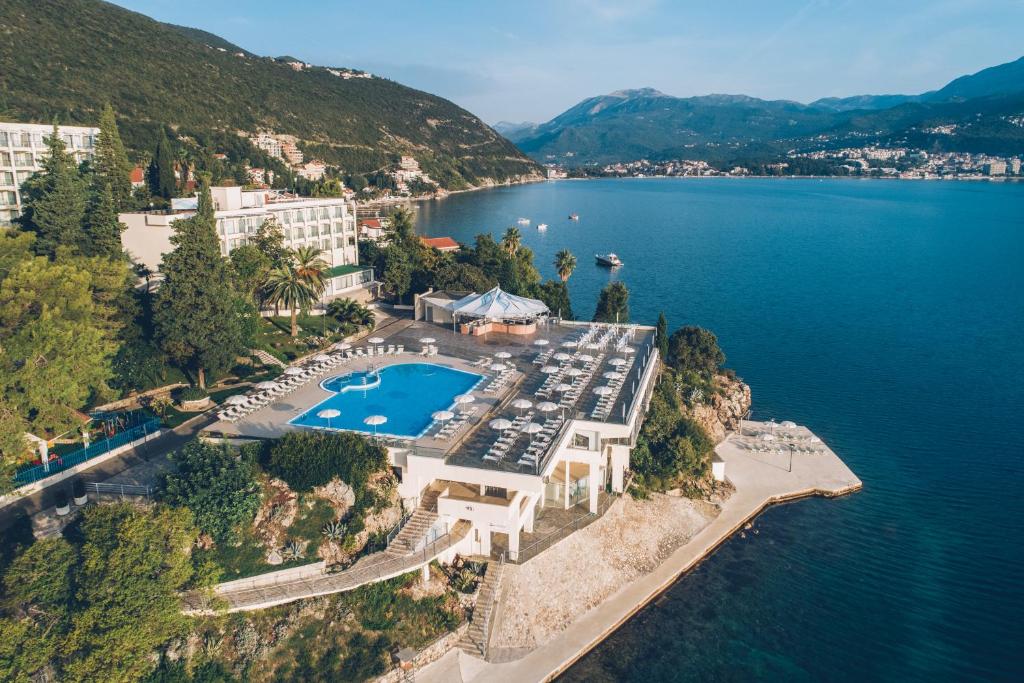 Фото отеля Iberostar Herceg Novi (ex. Club Riviera)