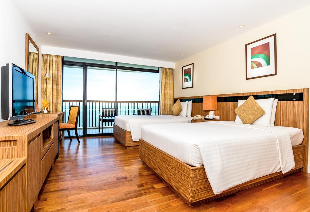 Горящие туры в отель Radisson Resort & Spa Hua Hin (ex. Novotel Hua Hin Cha Am Beach Resort)