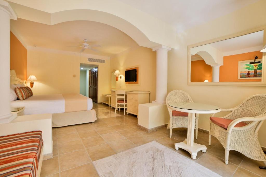 Відпочинок в готелі Bahia Principe Grand Coba - All Inclusive Акумаль