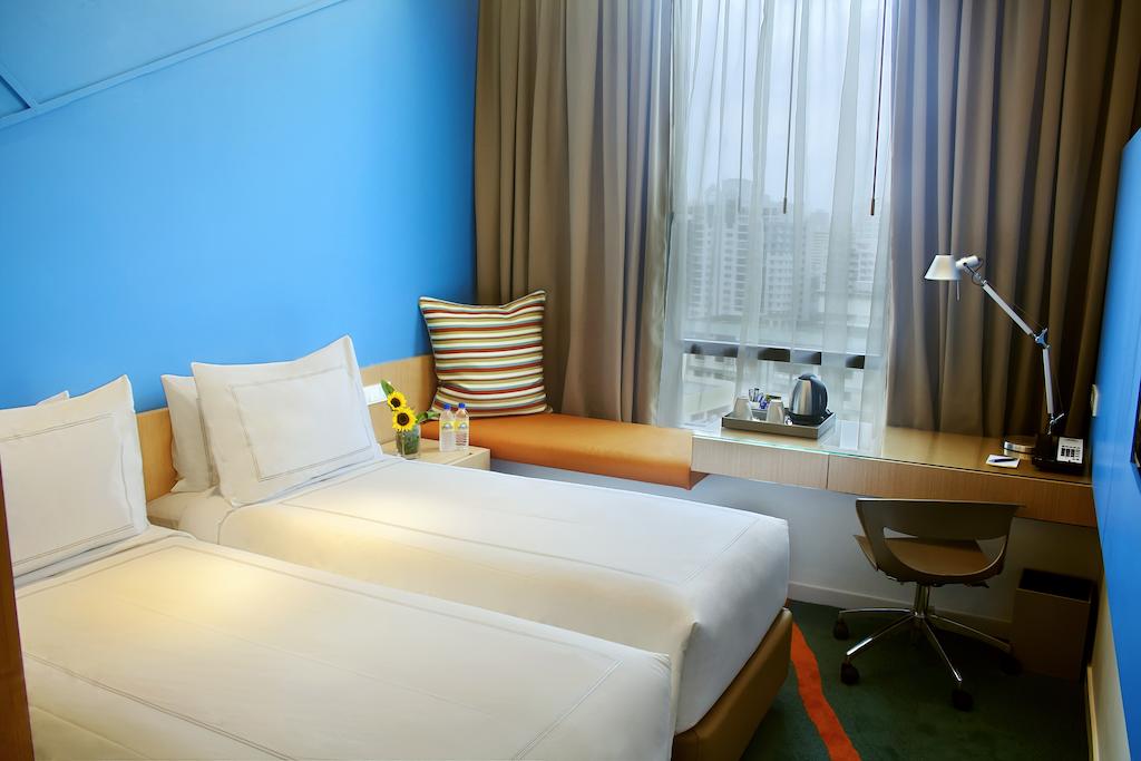 Цены в отеле Days Hotel Singapore At Zhongshan Park