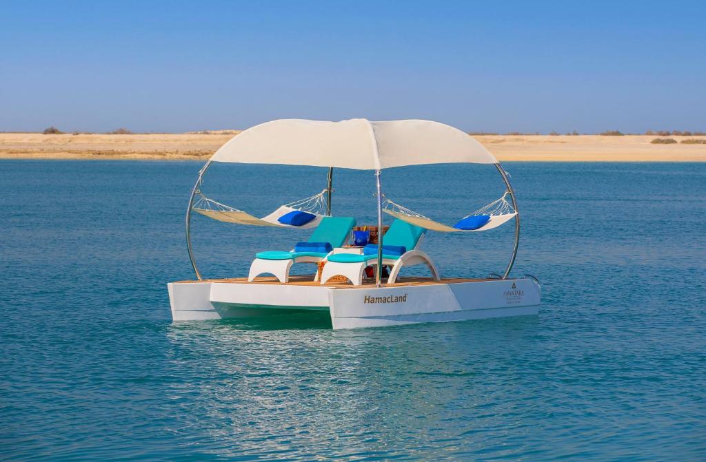 Дубай Пальма Anantara World Island Dubai Resort ціни