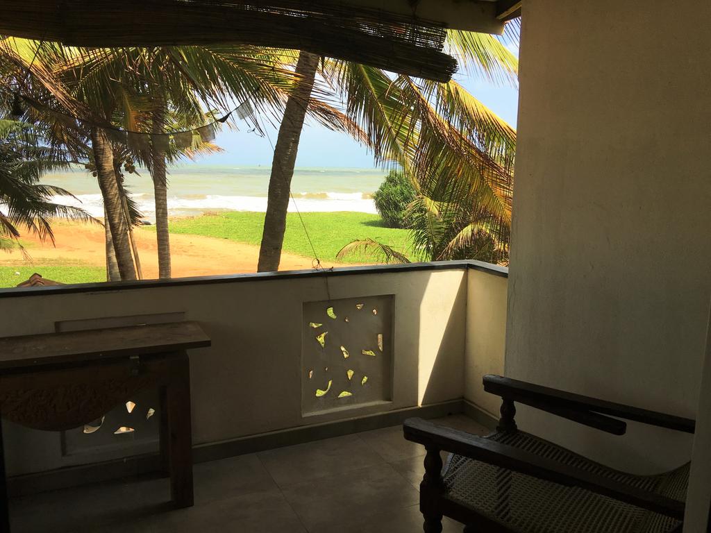 Шри-Ланка Dephanie Beach Hotel