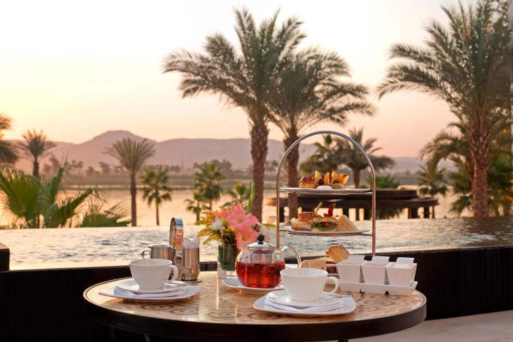 Цены в отеле Hilton Luxor Resort & Spa