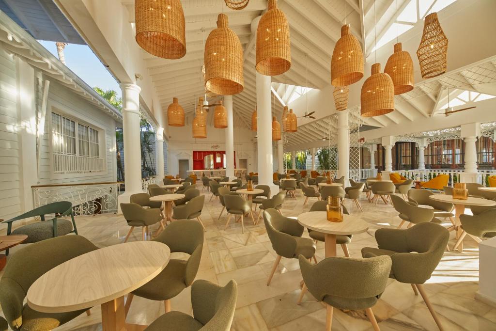 Oferty hotelowe last minute Luxury Bahia Principe Esmeralda