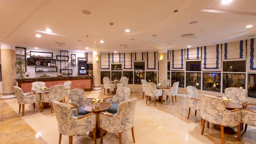Hot tours in Hotel Tropitel Naama Bay Sharm el-Sheikh