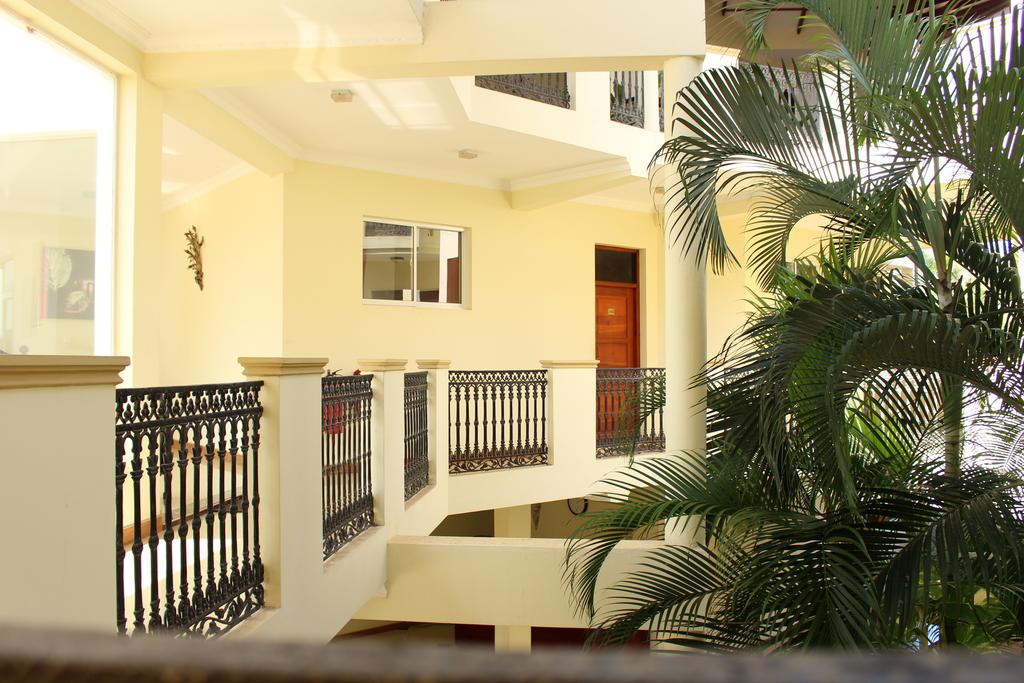 Туры в отель Ocean Pearl Hotel Негомбо Шри-Ланка