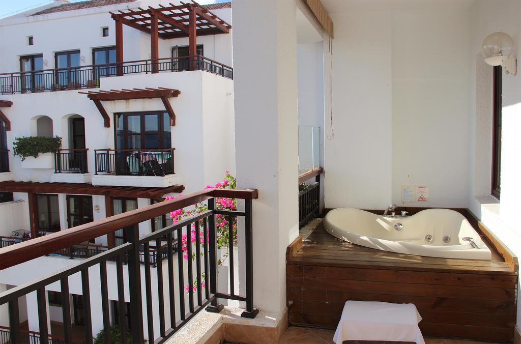 Wakacje hotelowe Aegean Jianguo Suites Resort (ex. Aegean Conifer Suites Resort Sanya) Zatoka Yalong