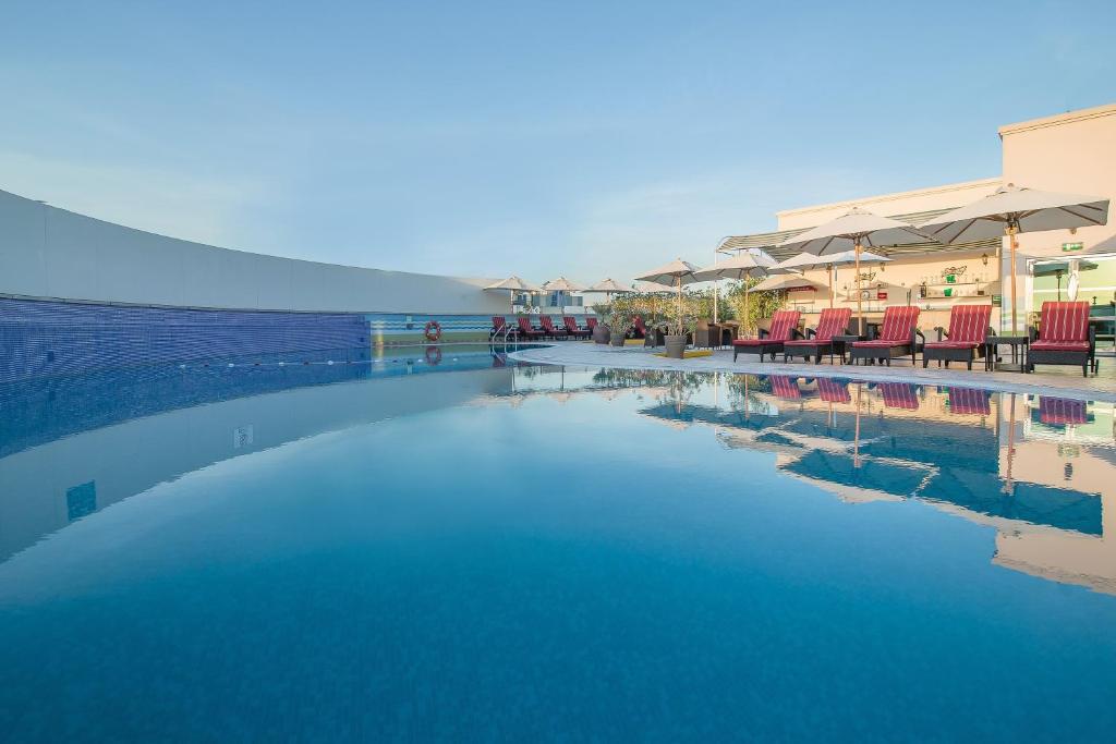 Holiday Inn Bur Dubai - Embassy District, Zjednoczone Emiraty Arabskie, Dubaj (miasto), wakacje, zdjęcia i recenzje