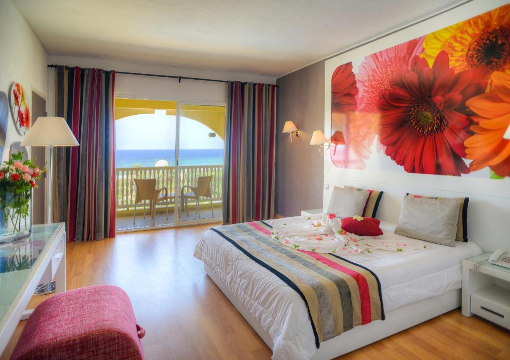 One Resort Monastir, Сканес цены