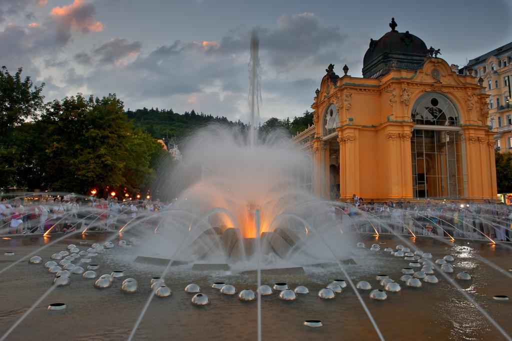 Cristal Palace, Marianske Lazne, photos of tours