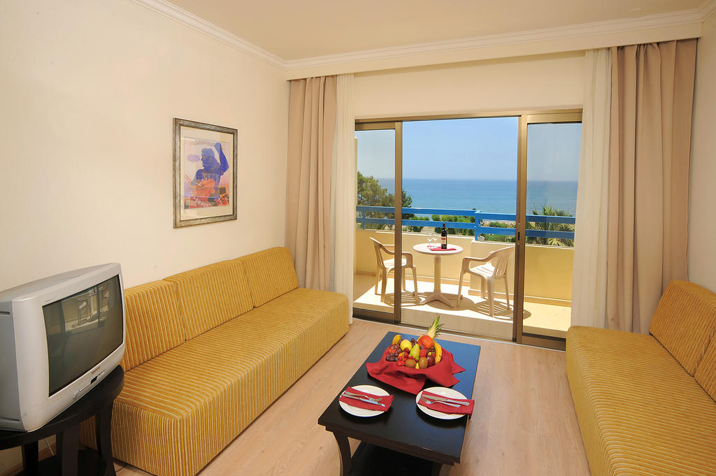 Elias Beach Hotel, Кипр, Лимассол, туры, фото и отзывы