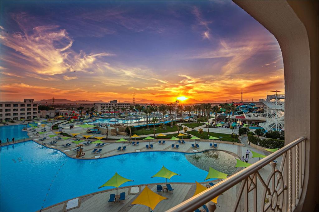 Wakacje hotelowe Titanic Resort & Aqua Park (ex. Dessole) Hurghada