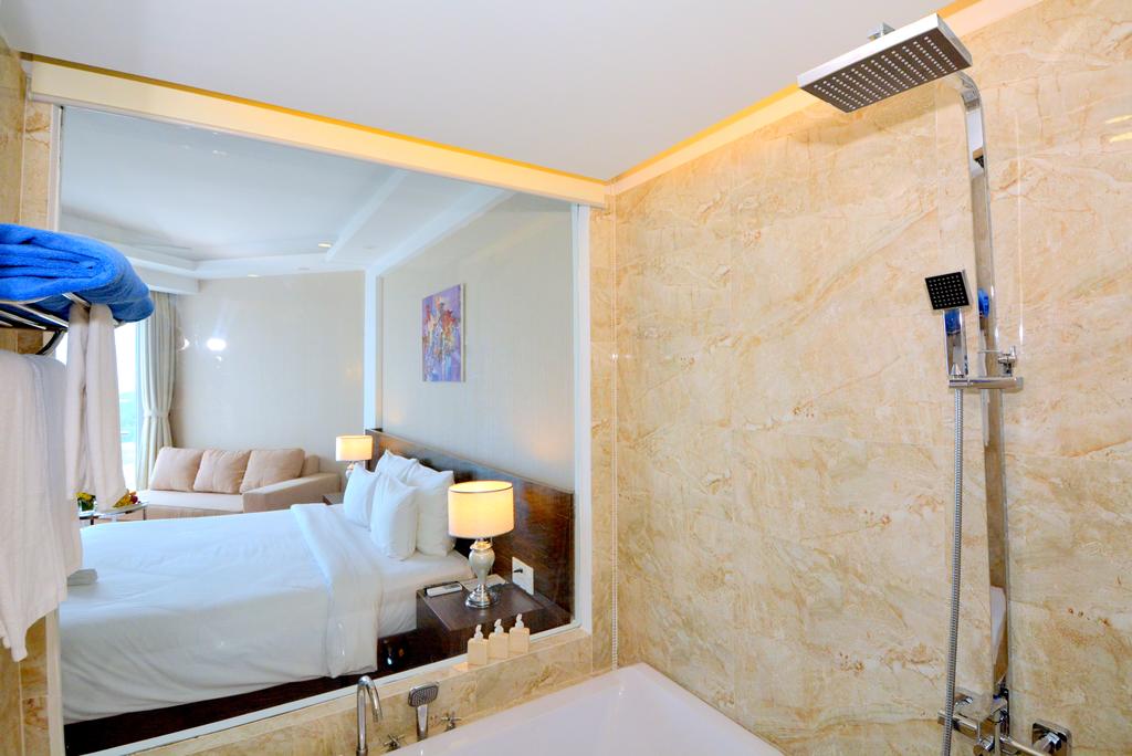 Дананг Lion Sea Hotel цены