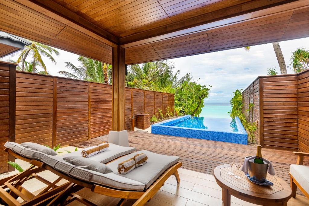 Lily Beach Resort & Spa, Мальдіви, Арі & Расду Атоли