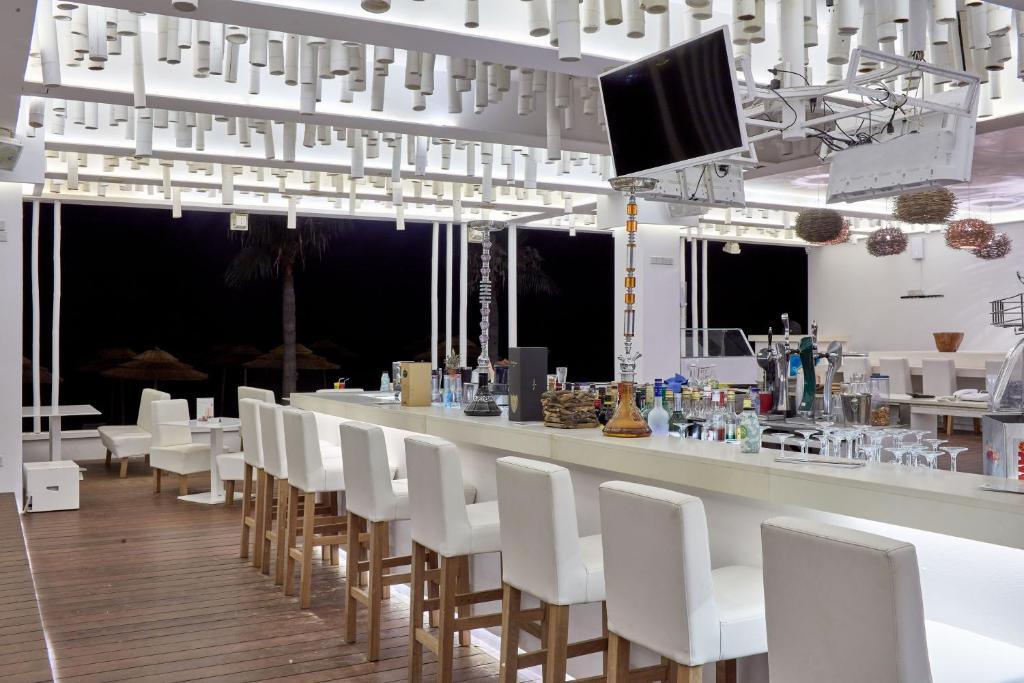 Отель, Кипр, Айя-Напа, So White Club Resort  (ex. Atlantica So White Club Resort, So White Boutique Suites)