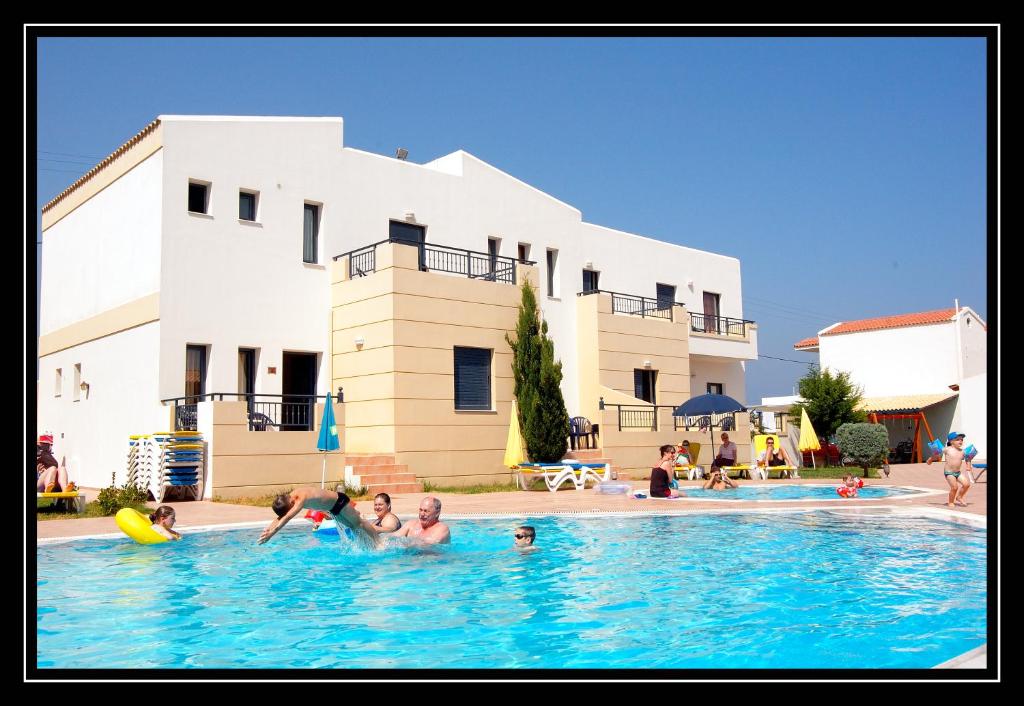Blue Aegean Hotel & Suites, Іракліон, Греція, фотографії турів