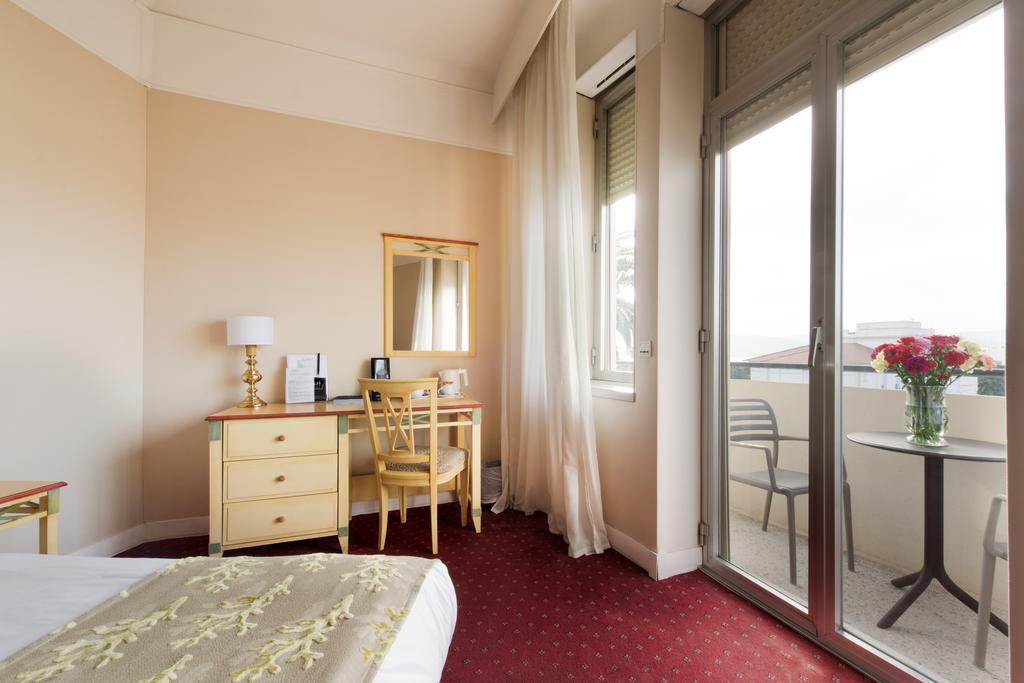 Отзывы про отдых в отеле, Bw Hotel Le Grand Pavois