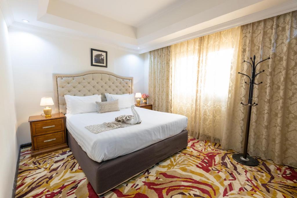 Ewan Ajman Suites Hotel цена