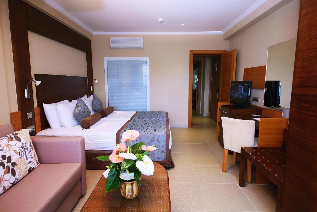 Відпочинок в готелі Delta Hotel By Marriot Bodrum (ex. Delta Beach Resort)