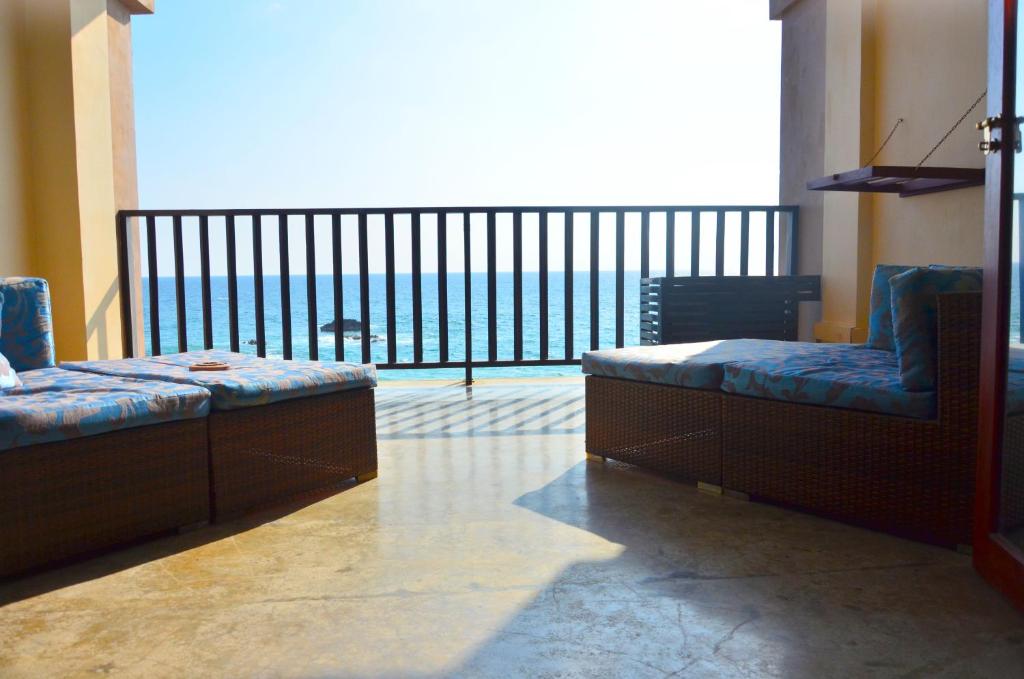 Lavanga Beach (ex. Lavanga Resort & Spa), Шри-Ланка, Хиккадува, туры, фото и отзывы