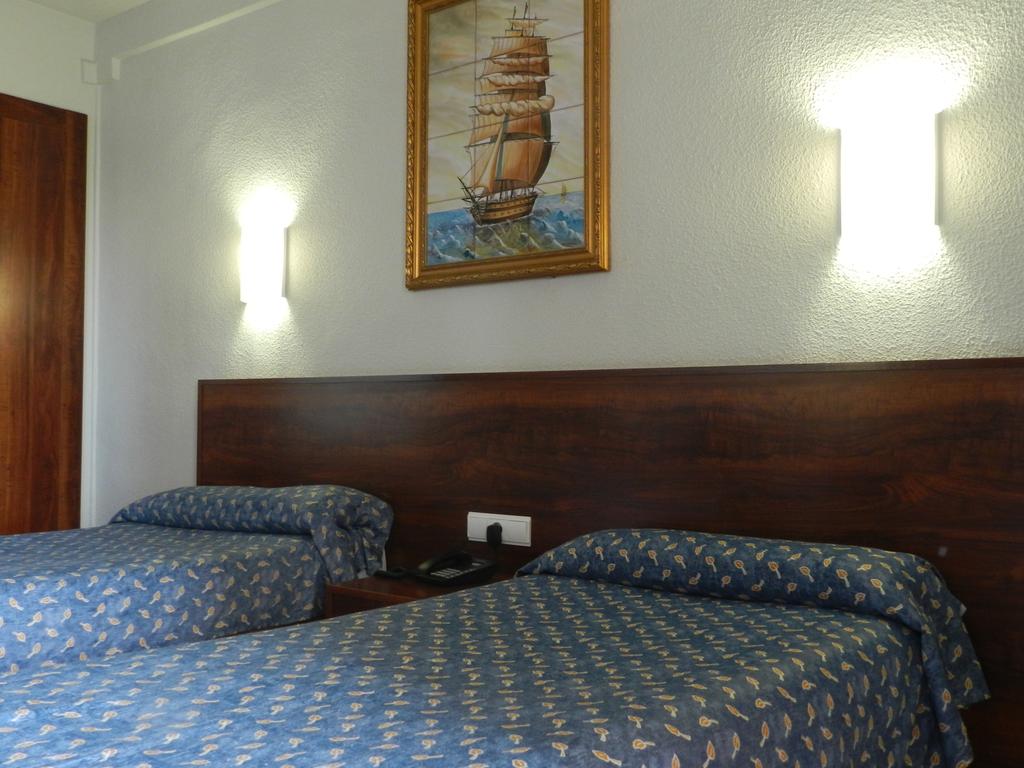 Відгуки про готелі Blue Sea Hotel Calas Marina
