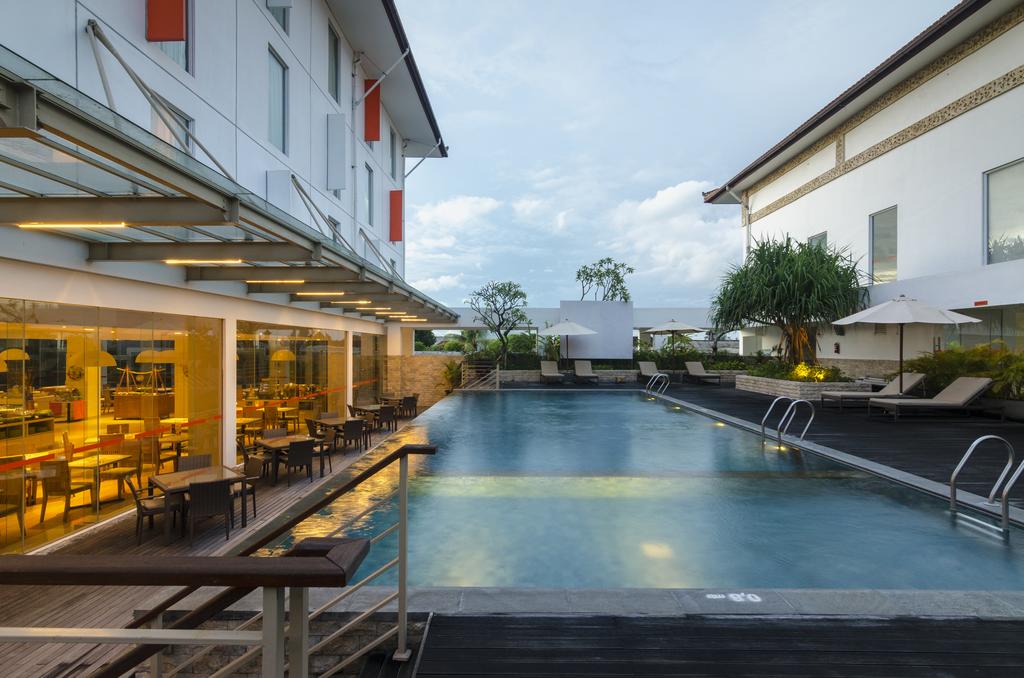 Harris Hotel Cokroaminoto, Бали (курорт)