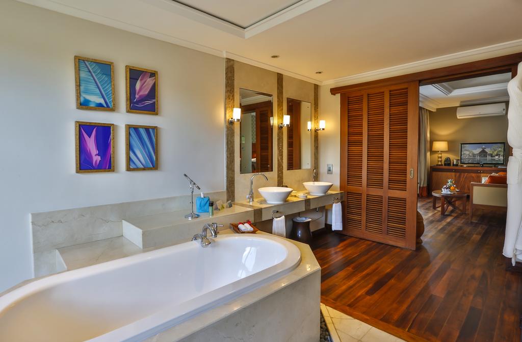 Hot tours in Hotel Maradiva Villas Resort & Spa West Coast Mauritius