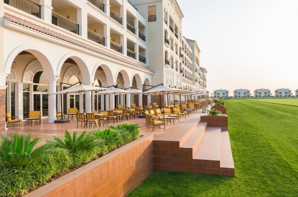 Oferty hotelowe last minute Al Habtoor Polo Resort (ex. The St Regis Al Habtoor Polo) Dubaj (miasto) Zjednoczone Emiraty Arabskie