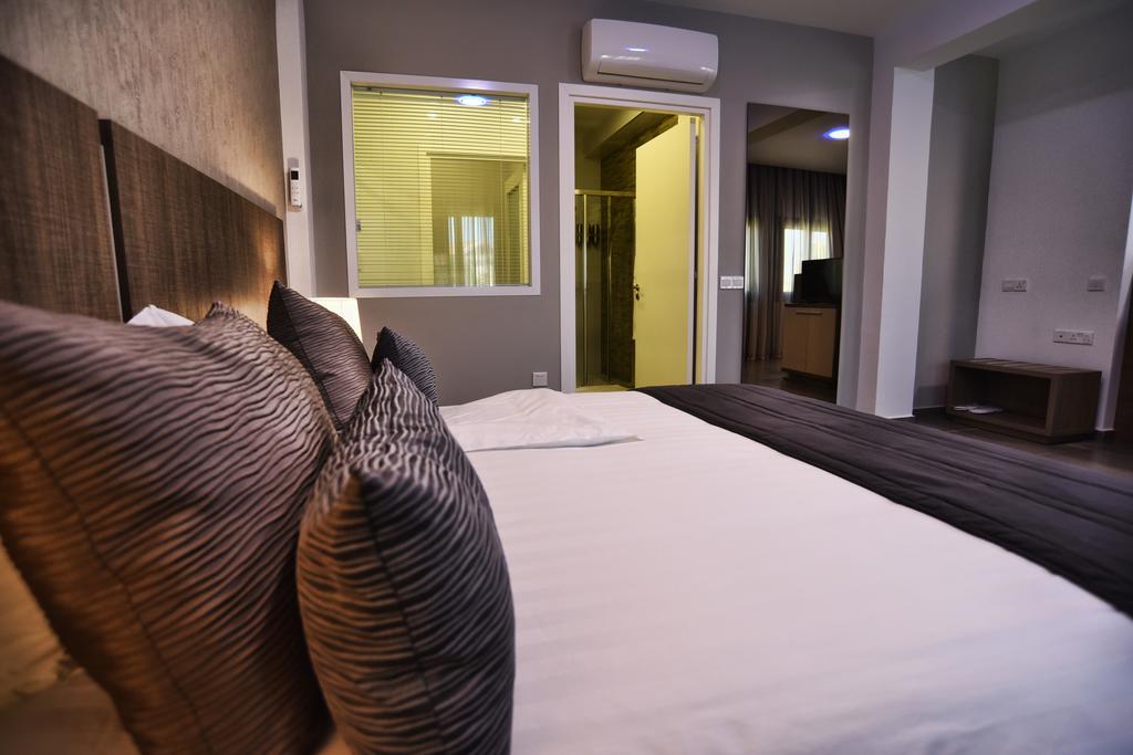 Відпочинок в готелі The Rise Hotel (ex. Easyhotel Larnaka)