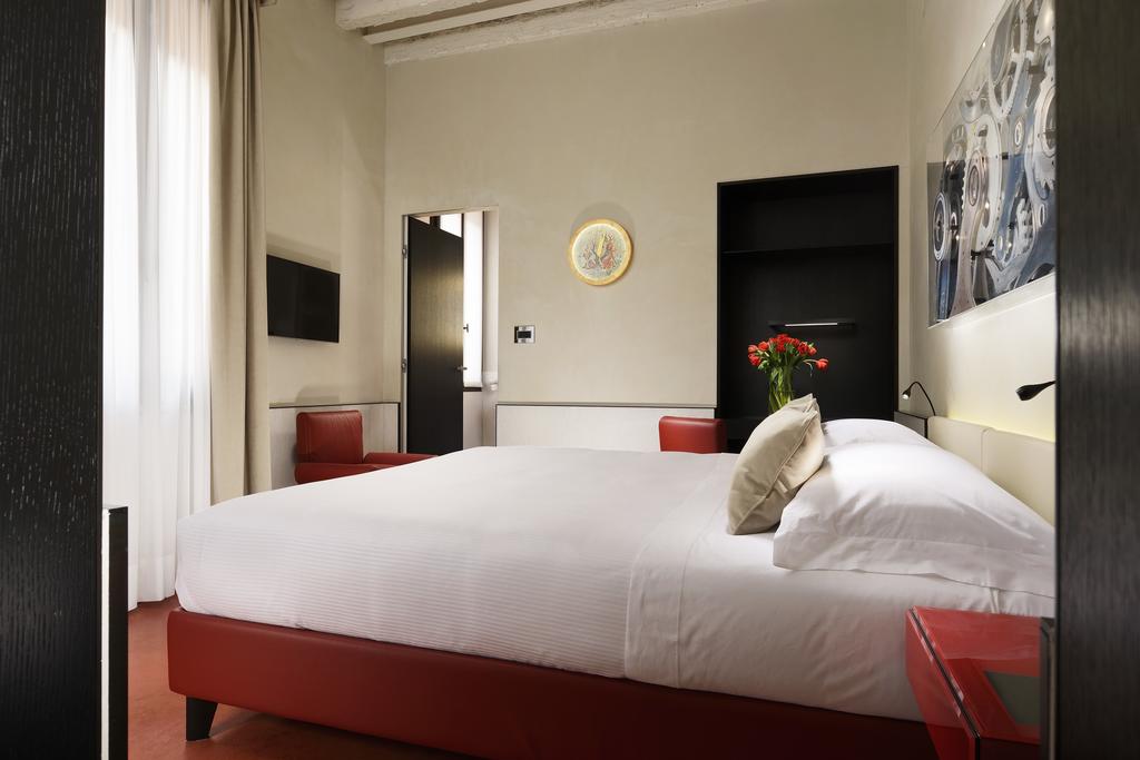 Отдых в отеле L‘Orologio Design Hotel Венеция Италия