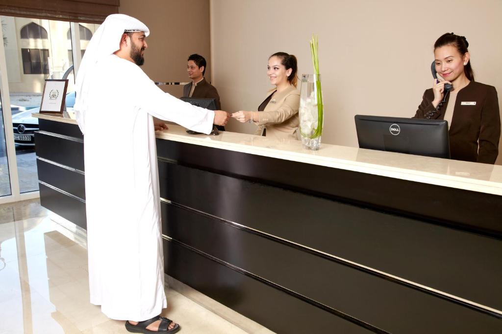 Отзывы про отдых в отеле, Cristal Hotel Abu Dhabi